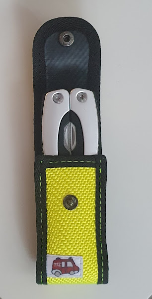 Multitool mit Tasche in Gelb mit Clip