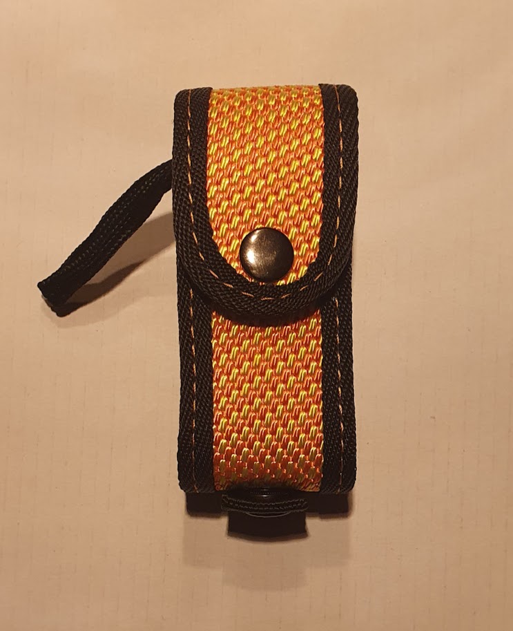 Mini LED Taschenlampe mit Tasche in gelb/orange