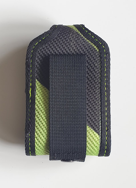 „String“ Tasche für FME Motorola TPG2200 in Schwarz/grün