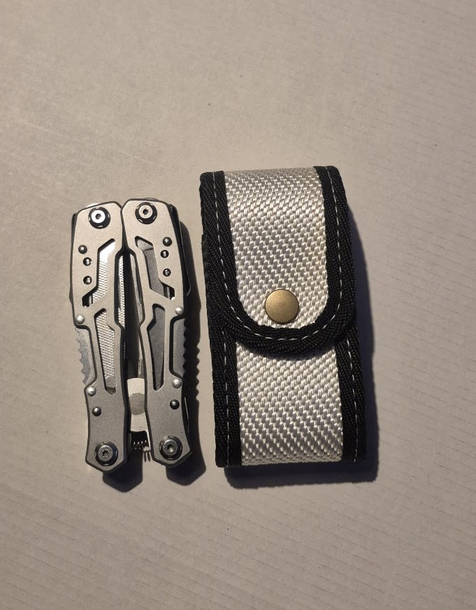 Multitool mit Tasche in Weiß mit Clip