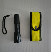 LED Taschenlampe mit Tasche in Gelb mit Clip